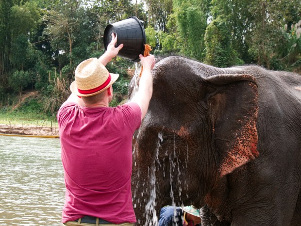 MandaLao_BontemShower